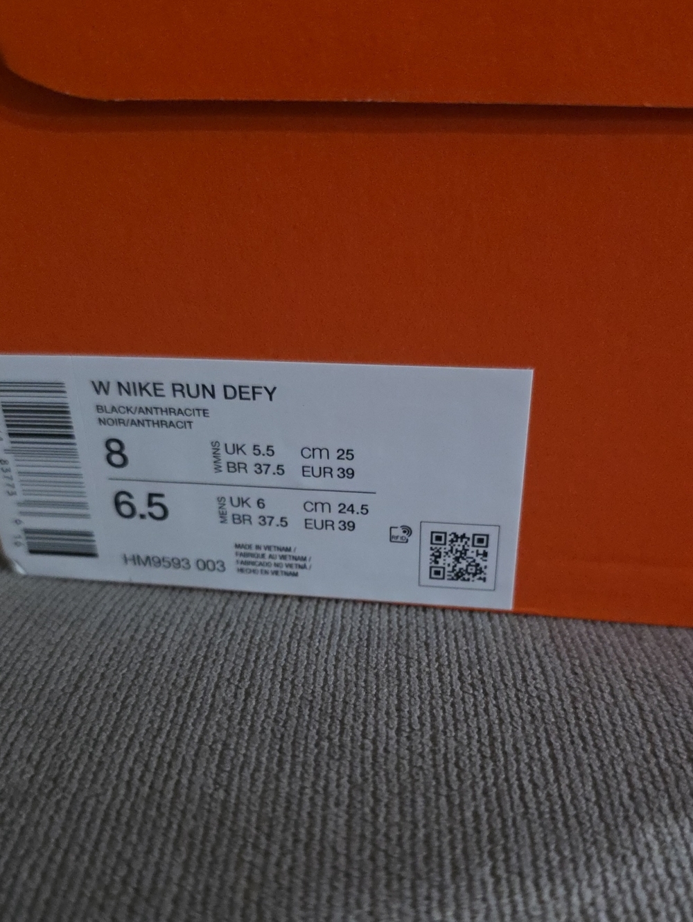 Nike Black Knit Mesh Run Sneakers - Picture 3 of 3